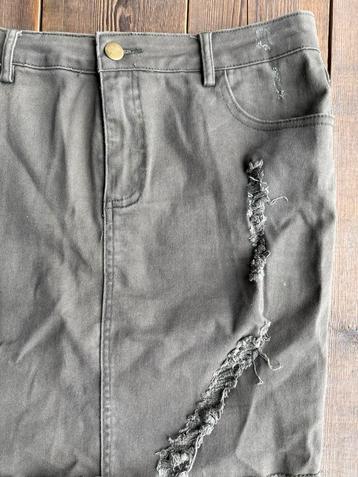 Daphnea groene jeans rokje maat L beschikbaar voor biedingen
