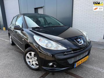Peugeot 206 + 1.4 XS- NW APK - NAP - AIRCO - beschikbaar voor biedingen