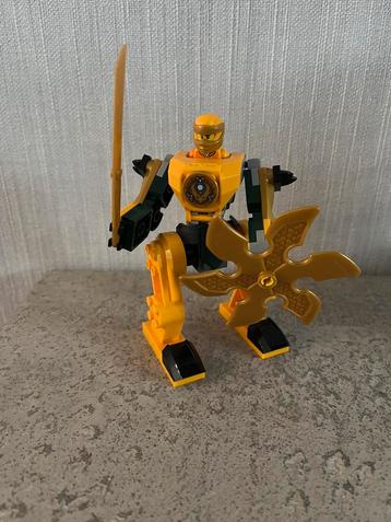 Lego Ninjago 71804 Arins strijdmecha beschikbaar voor biedingen