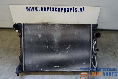 MERCEDES BENZ C KLASSE W204 RADIATEUR A2045002203, Auto-onderdelen, Motor en Toebehoren, Mercedes-Benz, Gebruikt, Ophalen of Verzenden