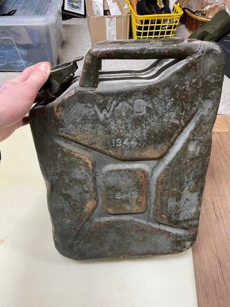 Britse jerrycan 1944, Verzamelen, Militaria | Tweede Wereldoorlog, Ophalen of Verzenden, Engeland