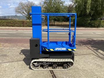 Gebruikte masthoogwerker op rups Aichi RM04B beschikbaar voor biedingen