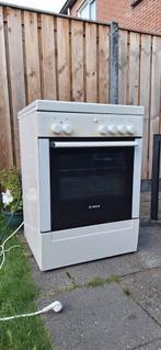 Bosch fornuis met elektrische oven, Witgoed en Apparatuur, Fornuizen, Ophalen, Gebruikt, 4 kookzones, Gas