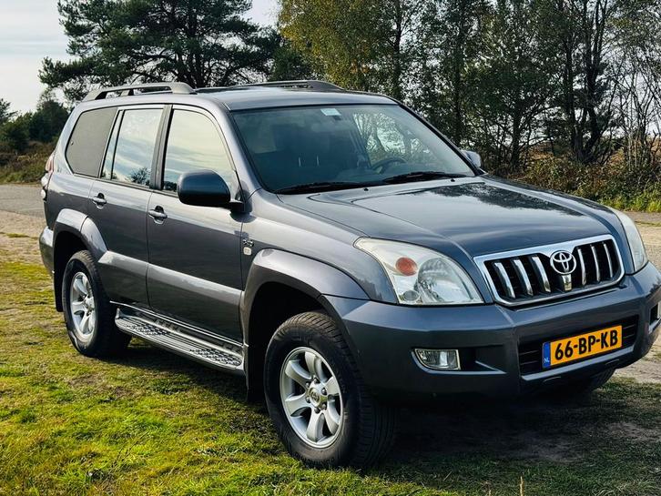 Toyota Land Cruiser 3.0 D-4d 5D VX SRB 2004 (GRIJS KENTEKEN), Auto's, Bestelauto's, Particulier, 4x4, Cruise Control, Elektrische buitenspiegels
