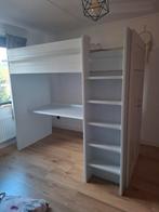 Mooie nette hoogslaper met bureau en hangkast, Kinderen en Baby's, Kinderkamer | Stapelbedden en Hoogslapers, Ophalen, Zo goed als nieuw
