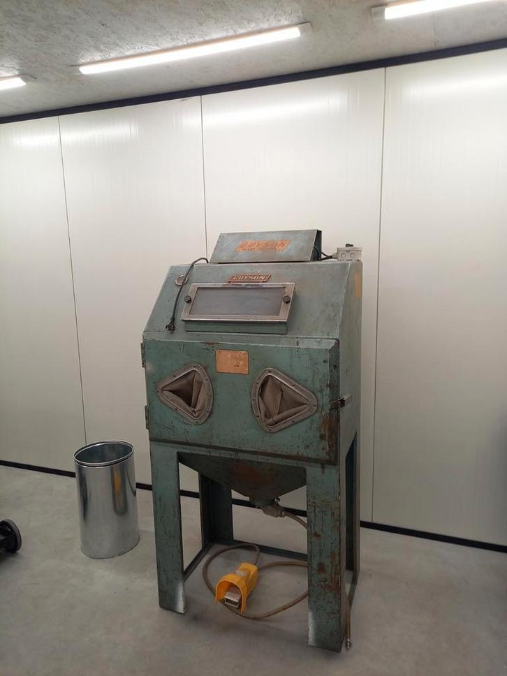 guyson straalcabine met toebehoren en grid, Doe-het-zelf en Verbouw, Gereedschap | Overige machines, Gebruikt, Ophalen