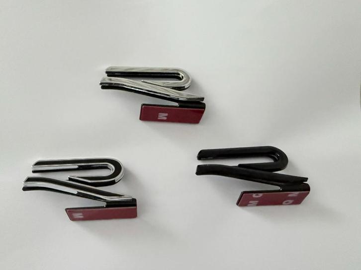 R-Line Logo Grill – Voor alle nieuwe VW modellen 2019, Auto-onderdelen, Carrosserie en Plaatwerk, Bumper, Volkswagen, Voor, Nieuw