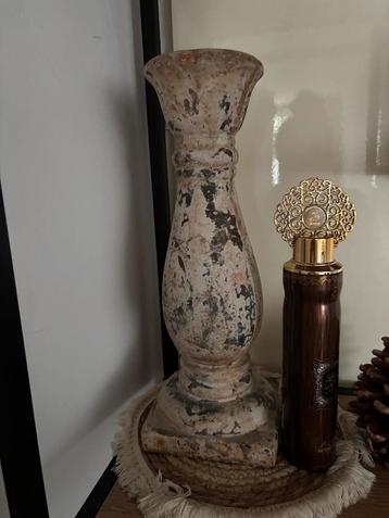 Vintage romeins-achtigr kaars zuil beschikbaar voor biedingen