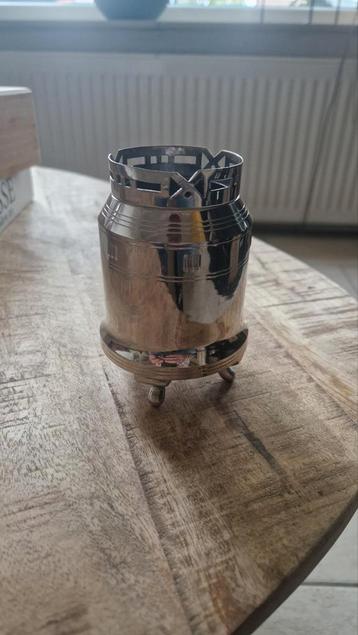 Zilveren potje beschikbaar voor biedingen