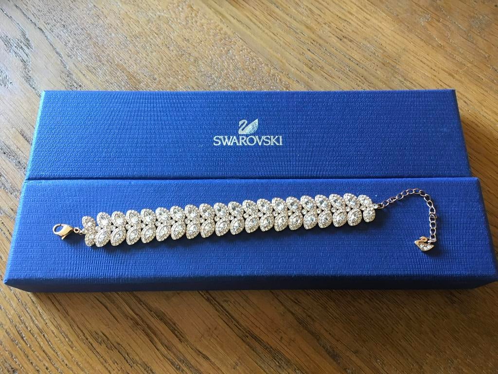 Te koop splinternieuwe armband van Swarovski, Ophalen of Verzenden, Nieuw, Sieraad of Horloge