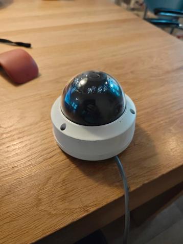 Hikvision Dome Camera - Beveilig uw huis! beschikbaar voor biedingen