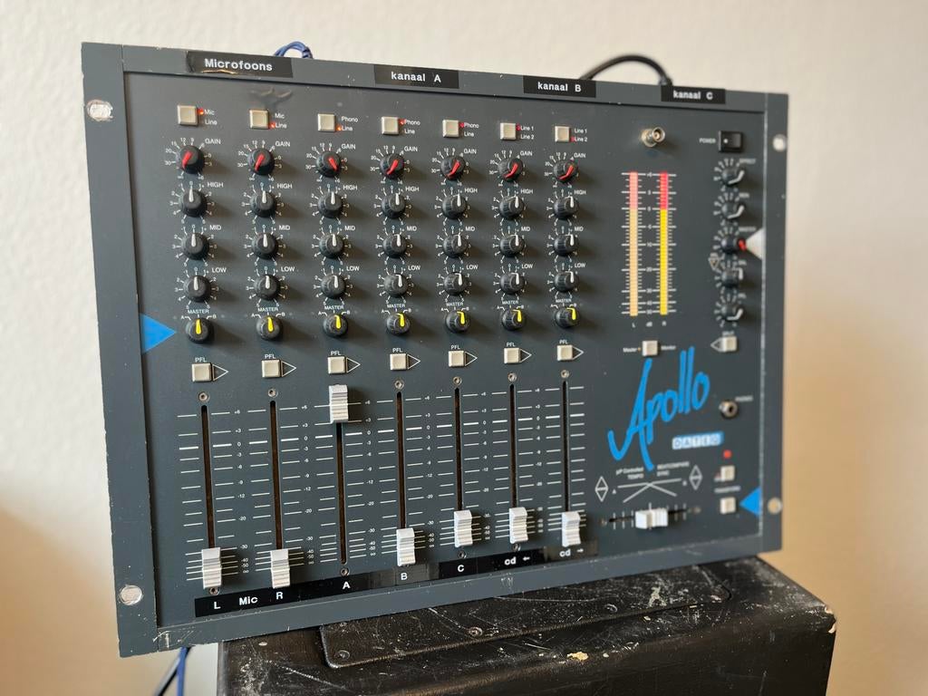 DATEQ Apollo mixer in flightcase - XLR uitgangen - Netjes!, Ophalen of Verzenden, Gebruikt, 5 tot 10 kanalen, Microfooningang