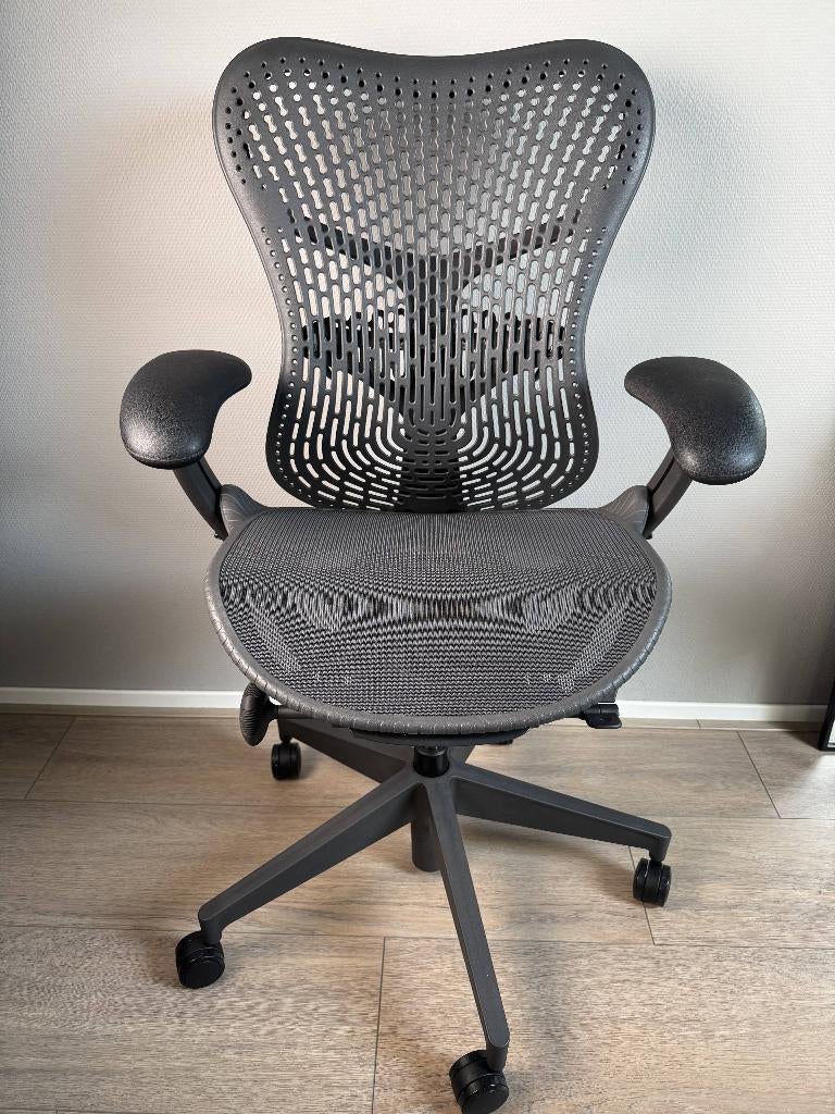Herman Miller Mirra 2 TriFlex B Full Option | Vrijwel Nieuw, Huis en Inrichting, Bureaustoelen, Ophalen, Zo goed als nieuw, Grijs