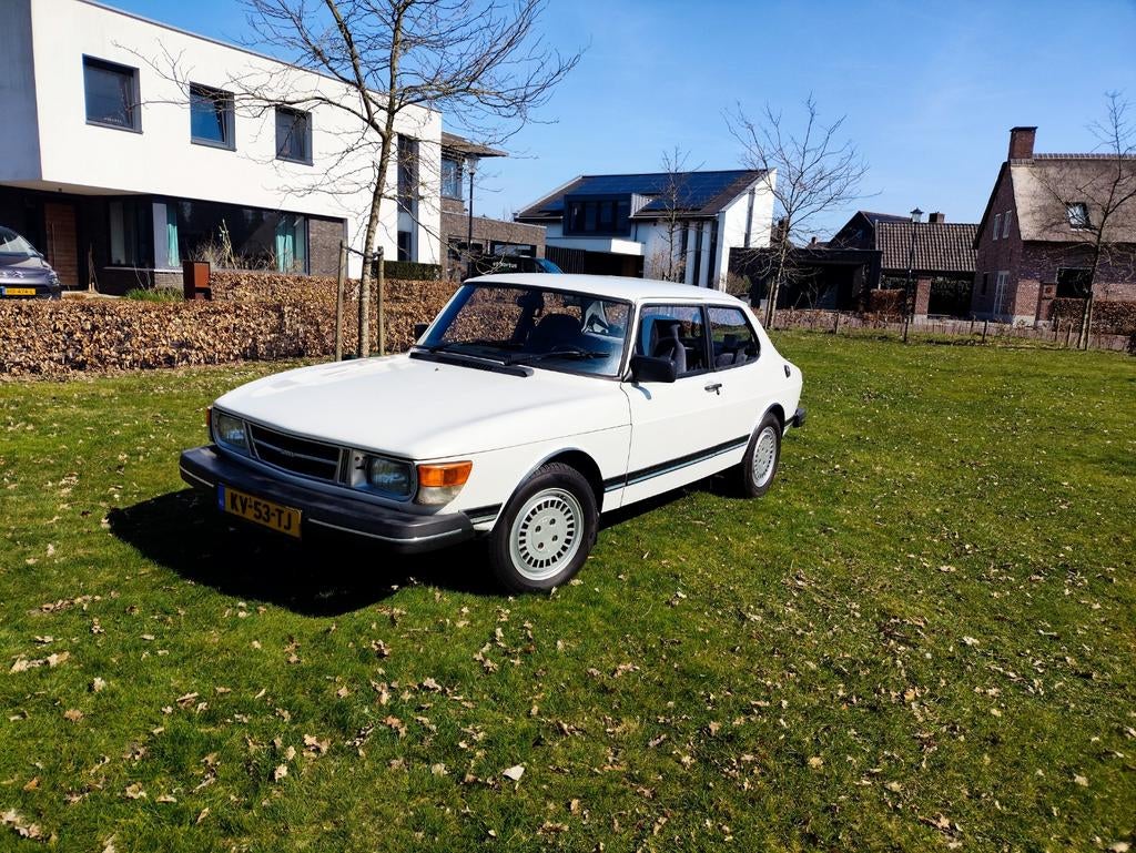 Saab 99 2.0 GL 1984 Wit, Auto's, Saab, 4 cilinders, Wit, Origineel Nederlands, Handgeschakeld