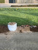 2 m2 zand, 3 jaar onder kunstgras gelegen, Ophalen, Gebruikt, Ophoogzand