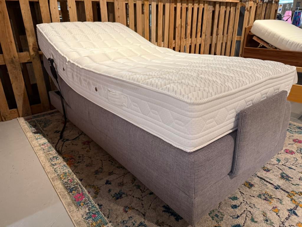 1 persoons boxspring electrisch verstelbaar, 90 cm, Eenpersoons, ., Electrisch verstelbaar