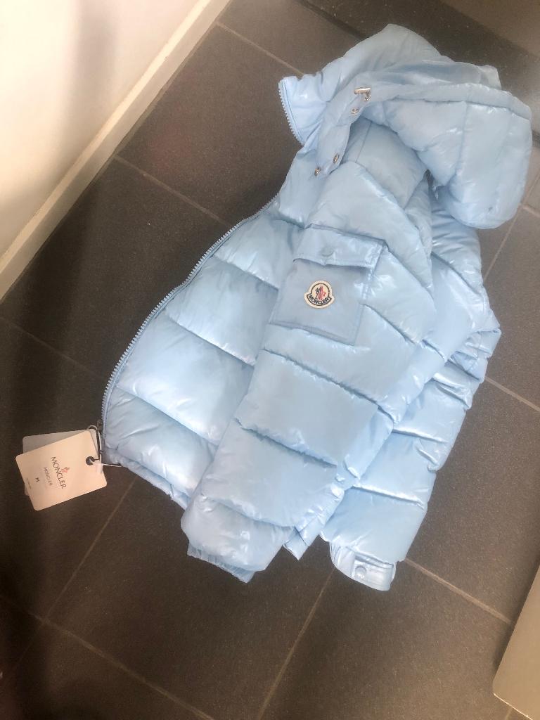 moncler donsjacket nieuw, Maat 38/40 (M), Blauw, Moncler, Nieuw