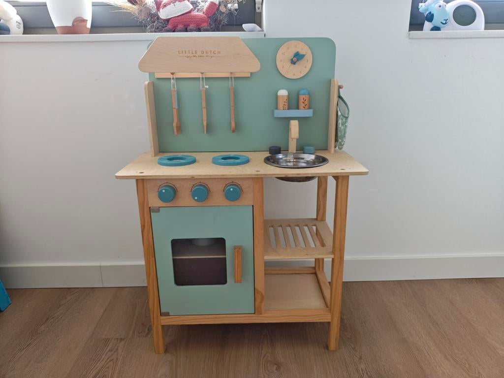 Little Dutch speelkeuken, Ophalen