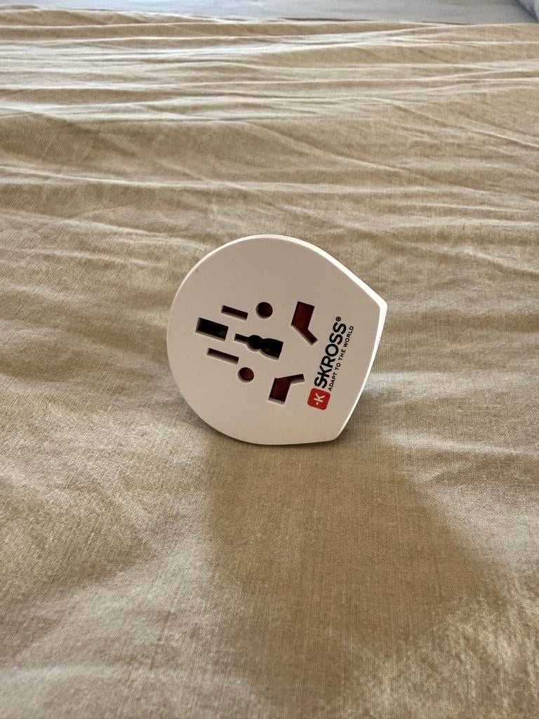 SKROSS World to USA reisadapter, Ophalen of Verzenden, Gebruikt