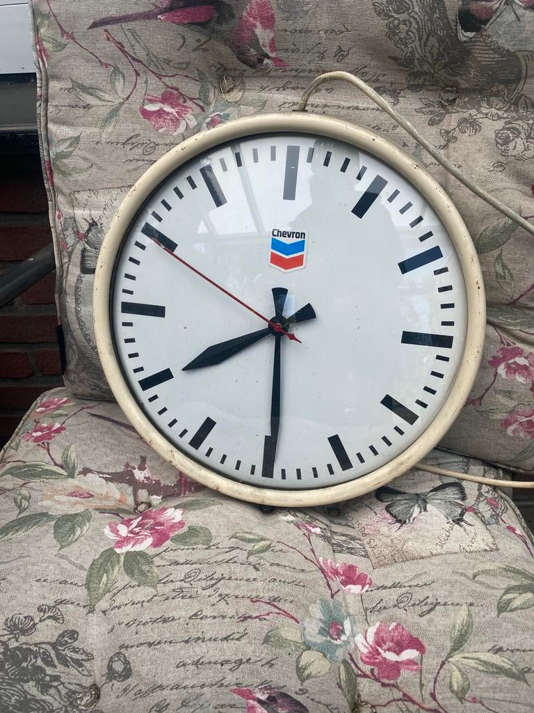 Chevron klok, Verzamelen, Ophalen, Gebruikt, Reclamebord