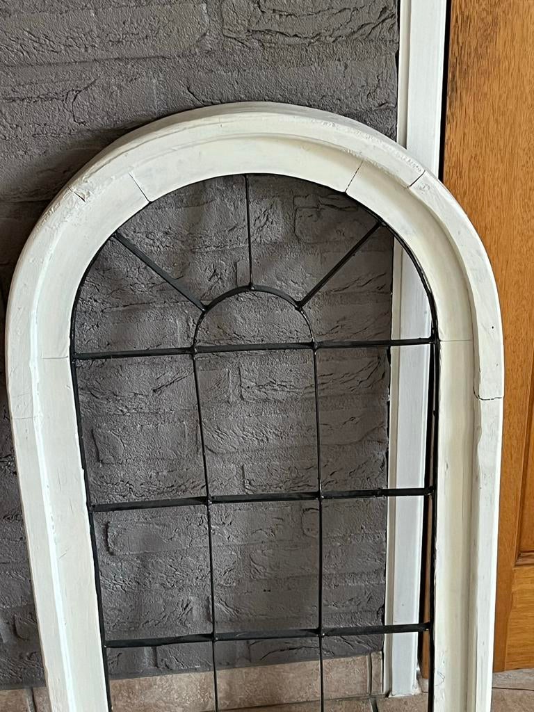 Decoratief raamkozijn, Ophalen, Gebruikt