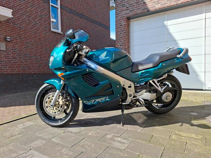 Honda VFR 750 uit 1997, 60.824 km, Motoren, Motoren | Honda, Particulier, Overig, meer dan 35 kW, Ophalen