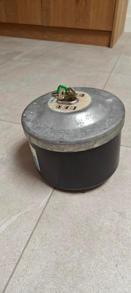 Axasafe kluisje met sleutels, Ophalen