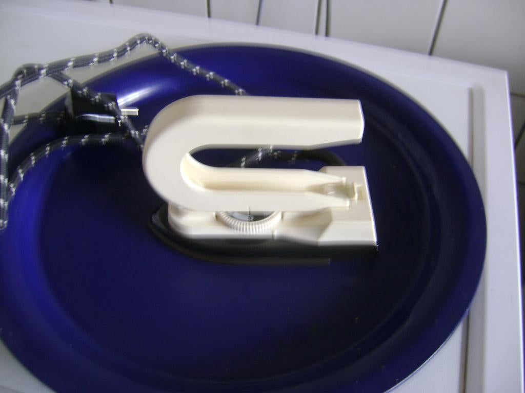 strijkijzer voor vakantie en camping, Hobby en Vrije tijd, Ophalen of Verzenden, Gebruikt