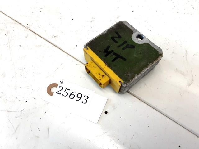 Zip 4T 2006 - 2018 Piaggio Spanningsregelaar D1-57905