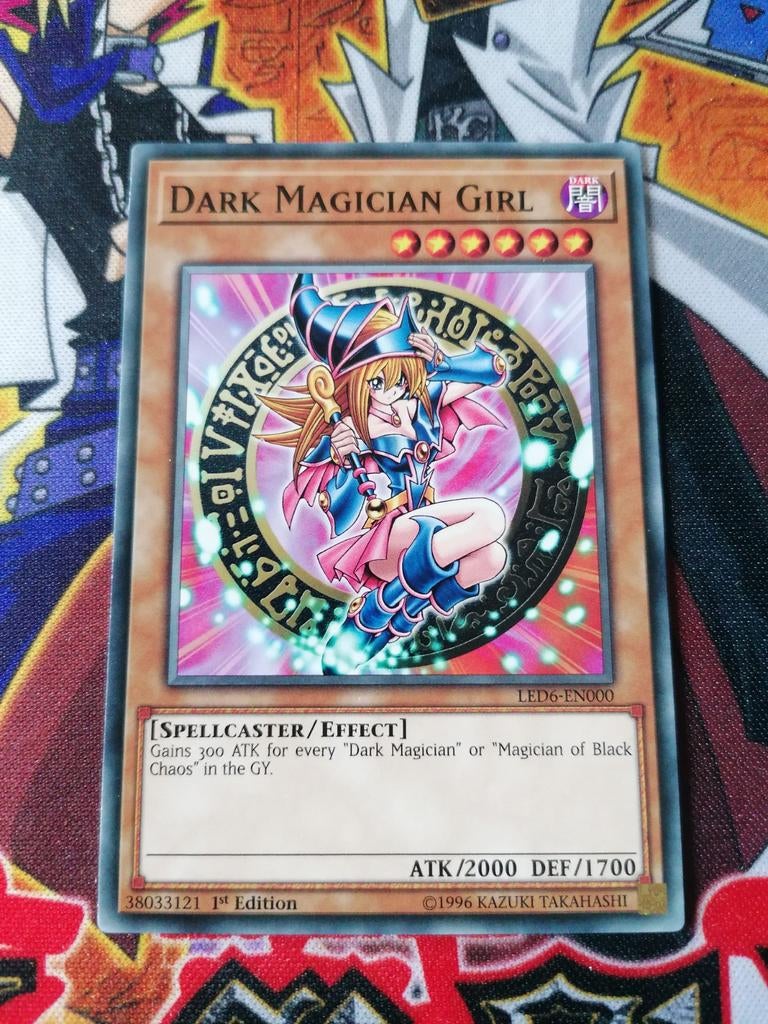 Dark Magician Girl - LED6 - Yu-Gi-Oh, Hobby en Vrije tijd, Verzamelkaartspellen | Yu-gi-Oh!, Ophalen of Verzenden, Zo goed als nieuw