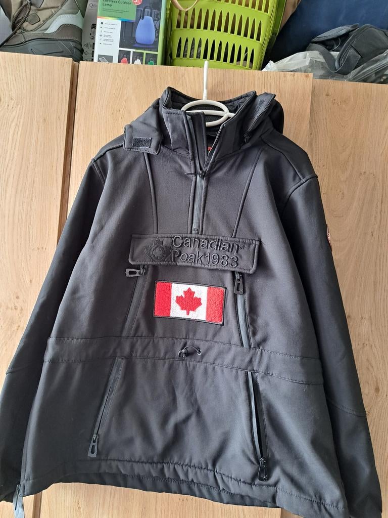 Super mooie canadian peak softsshell jack maat xl, Kleding | Heren, Ophalen of Verzenden, Zo goed als nieuw, Maat 56/58 (XL), Zwart