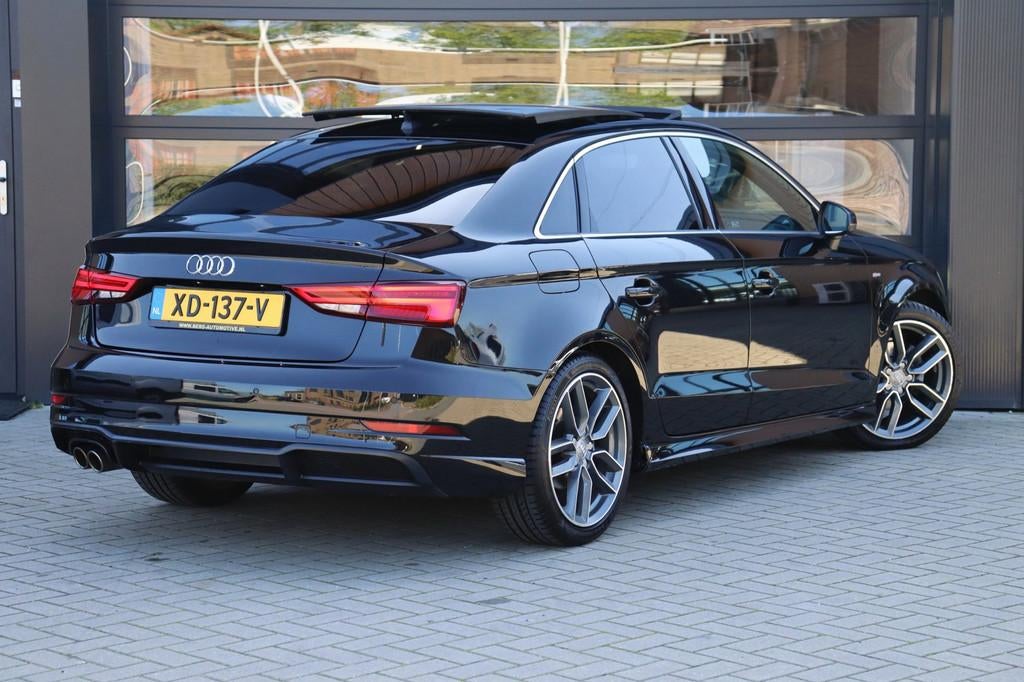 Audi A3 Limousine 35 TFSI CoD Sport S Line Edition | NAP | S, Euro 6, 4 cilinders, 150 pk, Leder en Stof