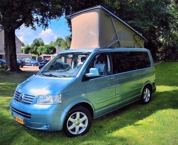 VW T5 2.5 TDI AUT Multivan buscamper met slaap-/hefdak, Automaat, Buscamper of Camperbus, Volkswagen, Diesel