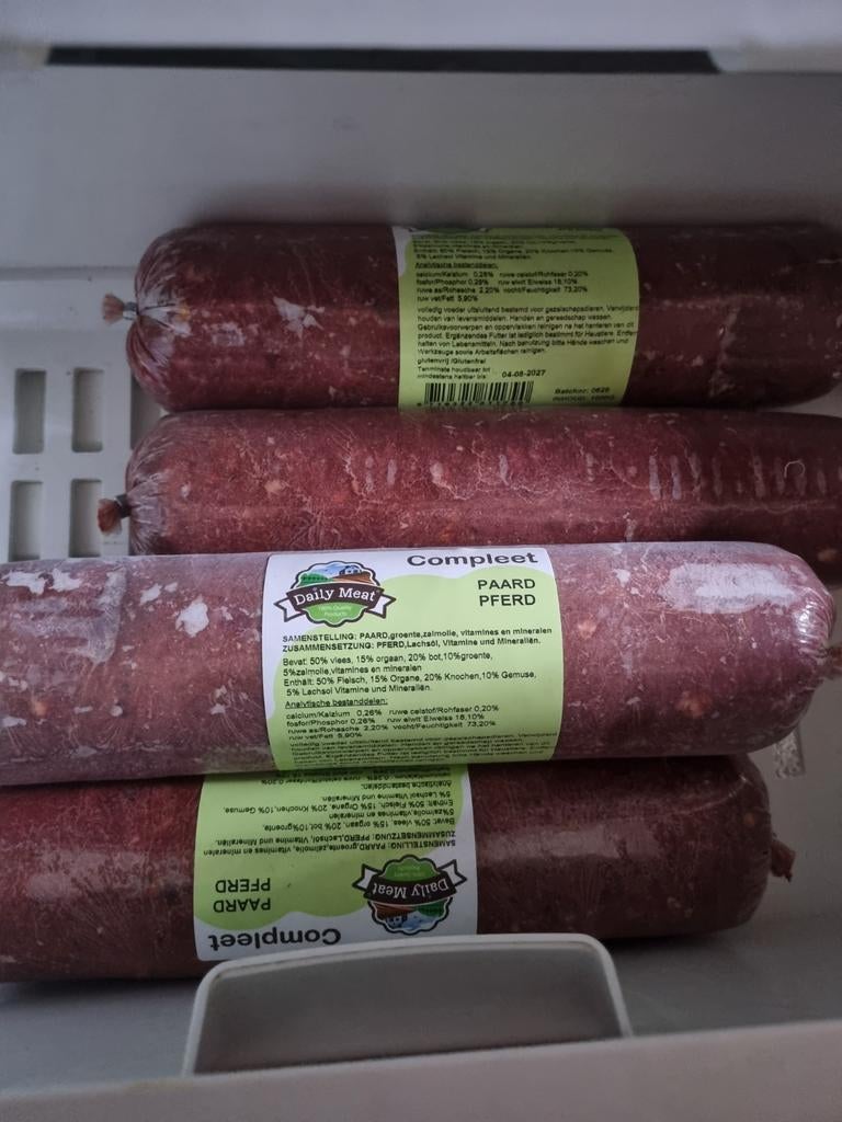 Daily Meat paard compleet 4 x 1 kilo worsten, Dieren en Toebehoren, Ophalen, Hond