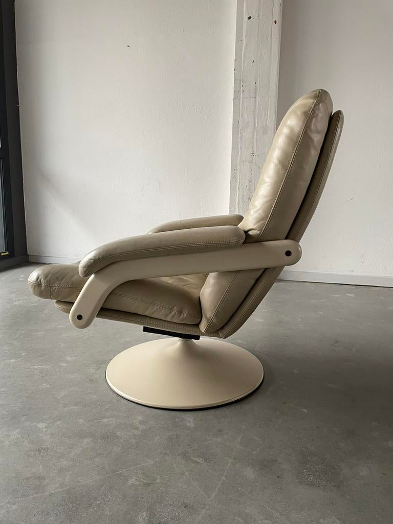 Leolux vintage jaren 80 draai fauteuil leder beige, Huis en Inrichting, Fauteuils, Ophalen, ., 2de hands, 75 tot 100 cm