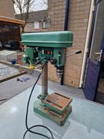 Kolom boormachine, Ophalen, Boormachine