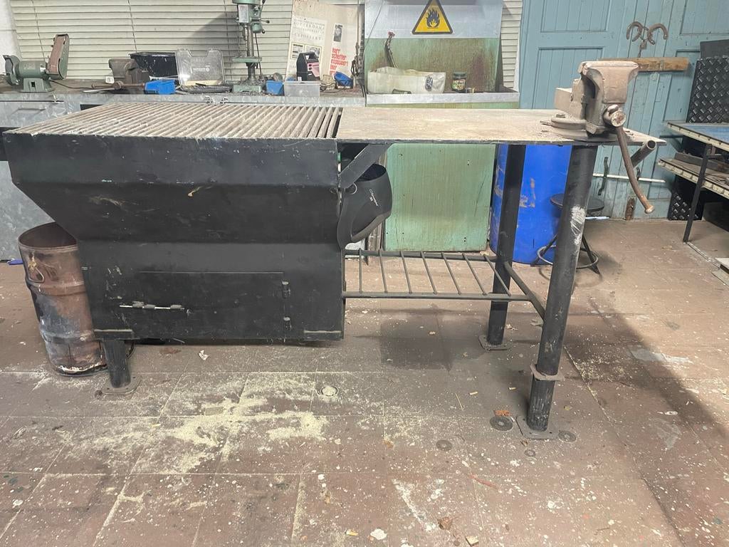 Robuuste Las- en Snijtafel met Bankschroef, Doe-het-zelf en Verbouw, Werkbanken, Ophalen, Gebruikt, 170 cm of meer, Bankschroef