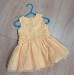 Schattig geel kanten jurkje voor baby (9-12 maanden), Ophalen of Verzenden, Zo goed als nieuw, Onbekend, Meisje
