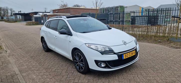 Renault Mégane 1.5 DCI BOSE ORGINAL LACK! PANORAMA 2012, Auto's, Renault, Bedrijf, Mégane, ABS, Achteruitrijcamera, Adaptieve lichten