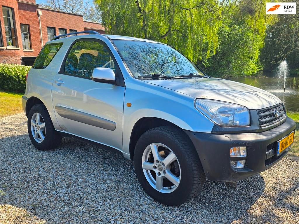 Toyota RAV4 1.8-16V VVT-i Luna EXPORT, Auto's, Voorwielaandrijving, 4 cilinders, Bedrijf, 1000 kg