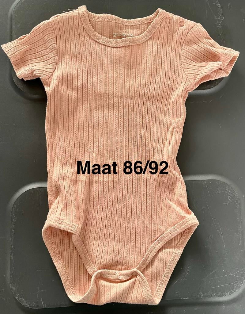 Perzikkleurige romper Korte mouwen Maat 86/92 Zeeman, Ophalen of Verzenden, Gebruikt, Meisje, Nacht- of Onderkleding