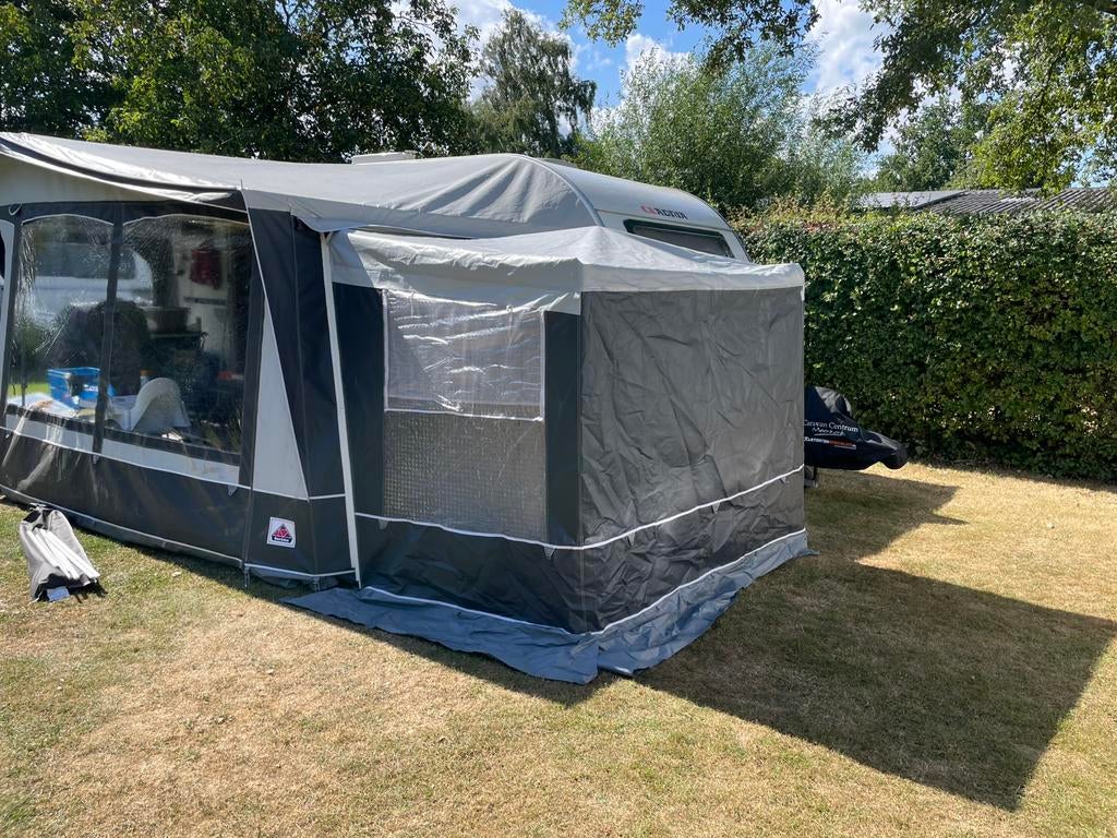 Dorema voortent uitbouw met pees verbinding en slaapcabine, Caravans en Kamperen, Caravan accessoires, Ophalen, Gebruikt