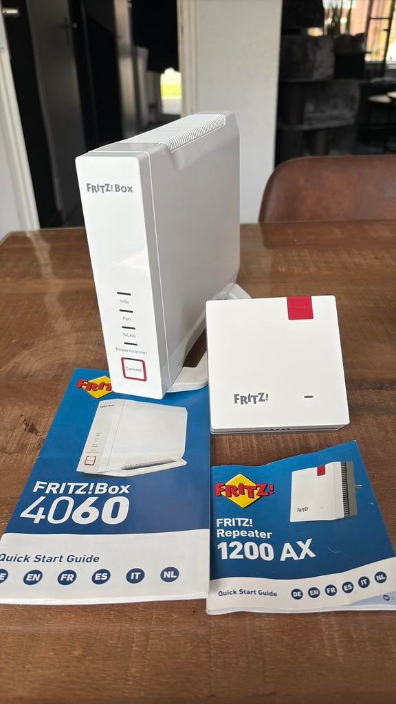 FRITZbox 4060 en Fritz repeater 1200AX, Computers en Software, Routers en Modems, Ophalen, Zo goed als nieuw
