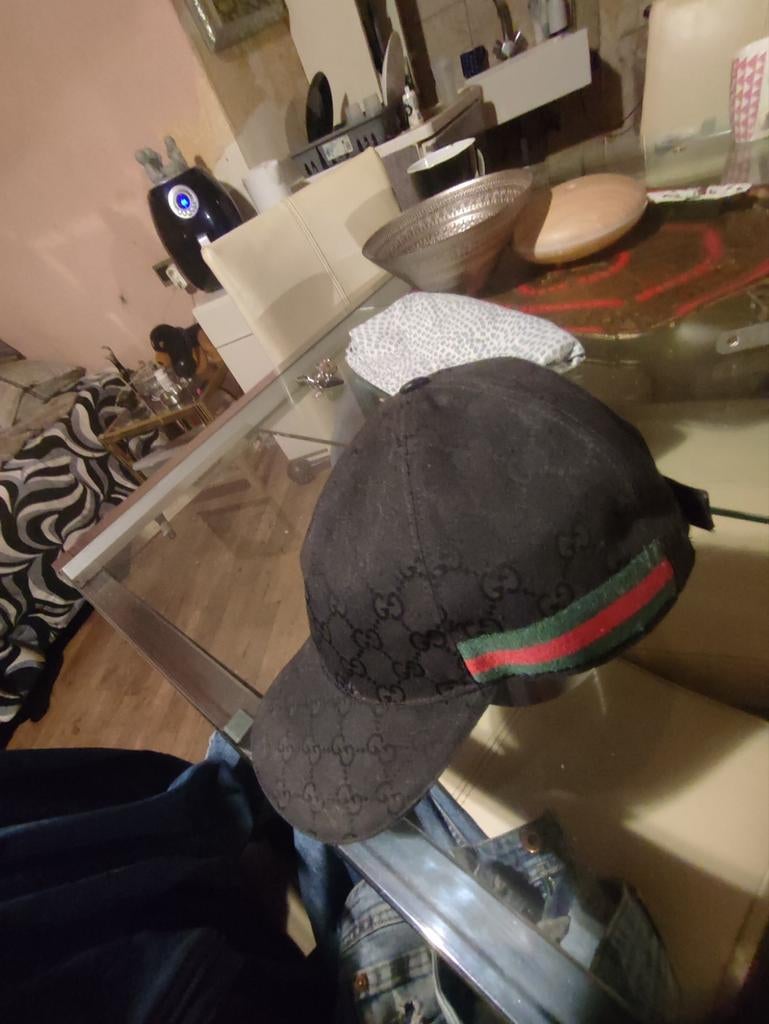 Te koop een originele Gucci cap ZGAN maat 57 (S), Ophalen of Verzenden, Gucci, Pet, 57 cm (M, 7⅛ inch) of minder