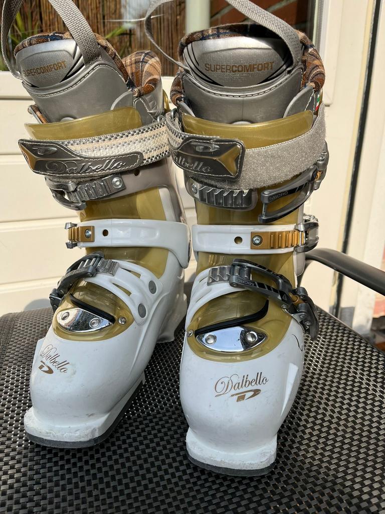 Dames Dalbello Skischoenen, 160 tot 180 cm, Schoenen, Zo goed als nieuw, Skiën