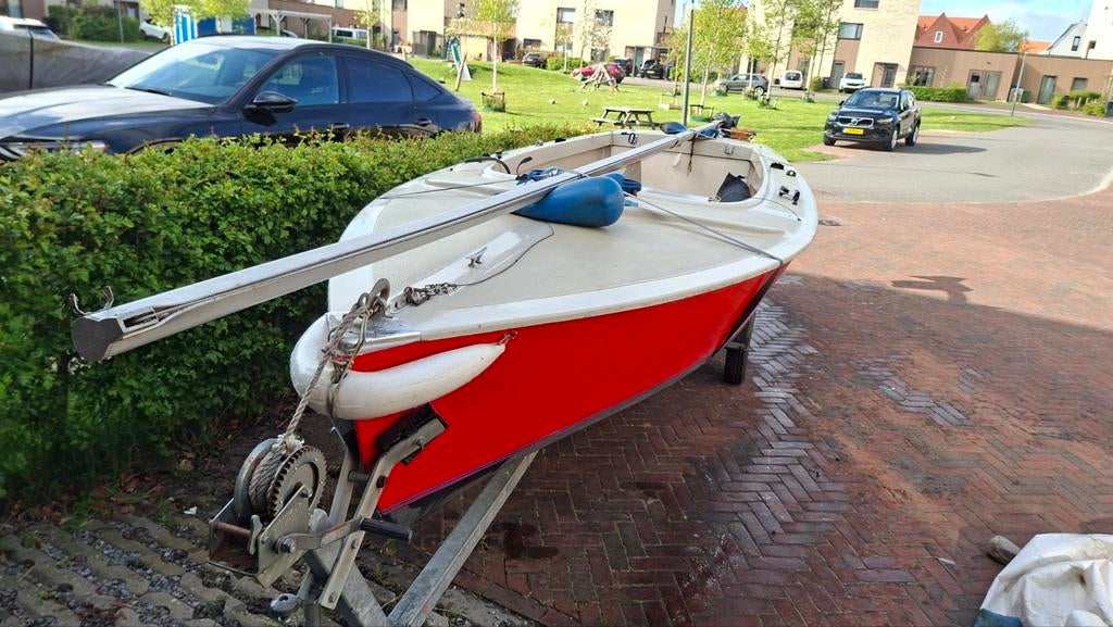 Zeilboot met trailer - Klaar voor het water!, Ophalen, Geen motor, Gebruikt, Overige brandstoffen