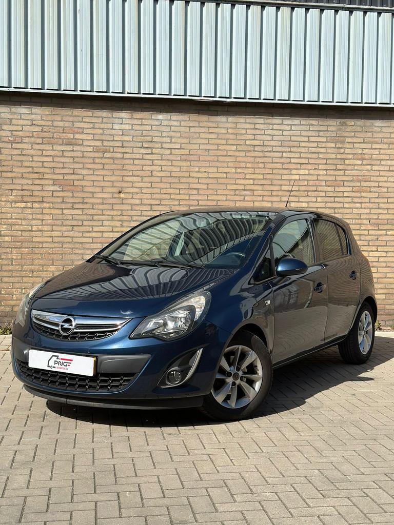 Opel Corsa 1.2-16V Design Edition CRUISE - AIRCO - NAVI, Voorwielaandrijving, Euro 5, Gebruikt, 750 kg