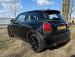 Mini Cooper 1.5 136pk zwart | Union Jack | 17” Velgen, Auto's, Voorwielaandrijving, Zwart, 4 stoelen, Origineel Nederlands