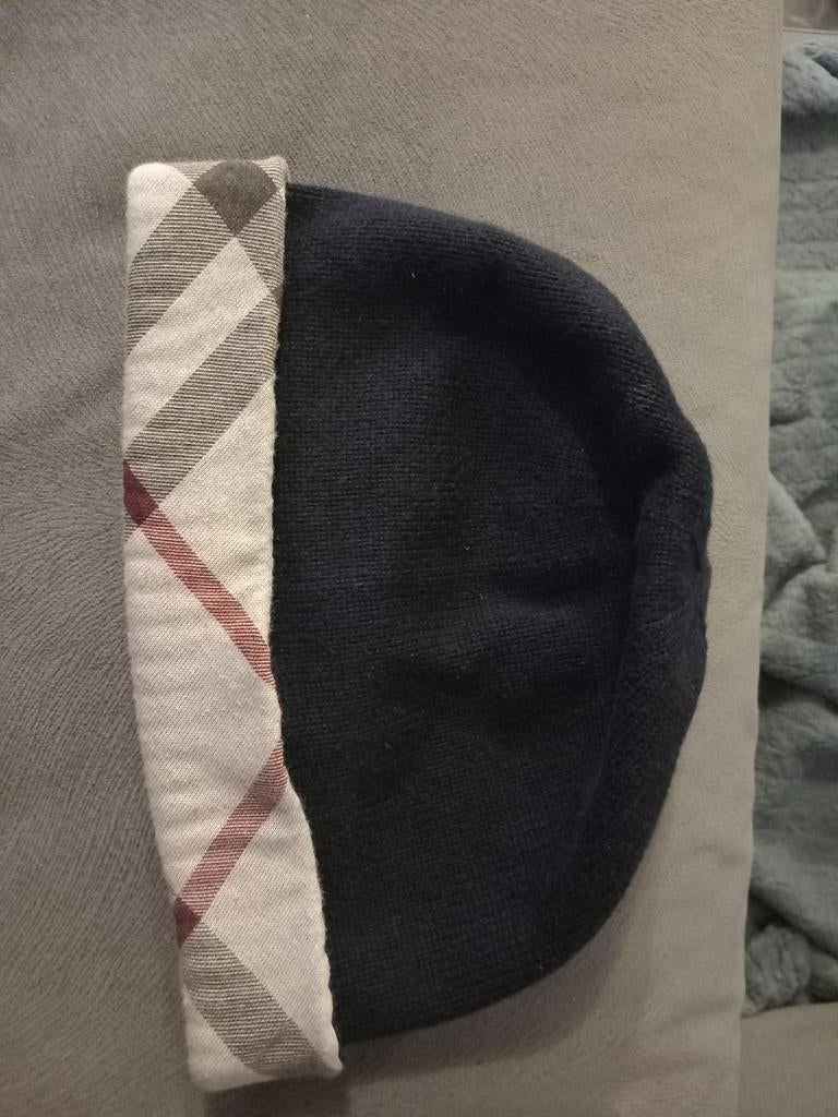 Burberry Muts - Donkerblauw met iconisch ruitpatroon, Zo goed als nieuw, Burberry, Muts, Ophalen