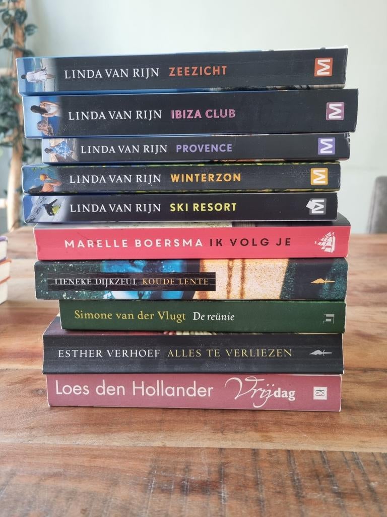 Stapel boeken, oa Linda van Rijn, Ophalen, Zo goed als nieuw, Overige